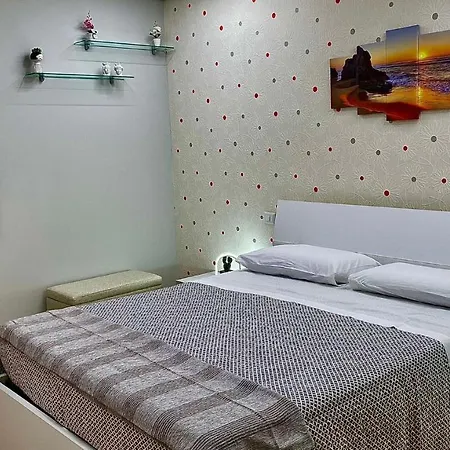 Apartment Casa Crispino Mansarda N3 Per 3 Persone